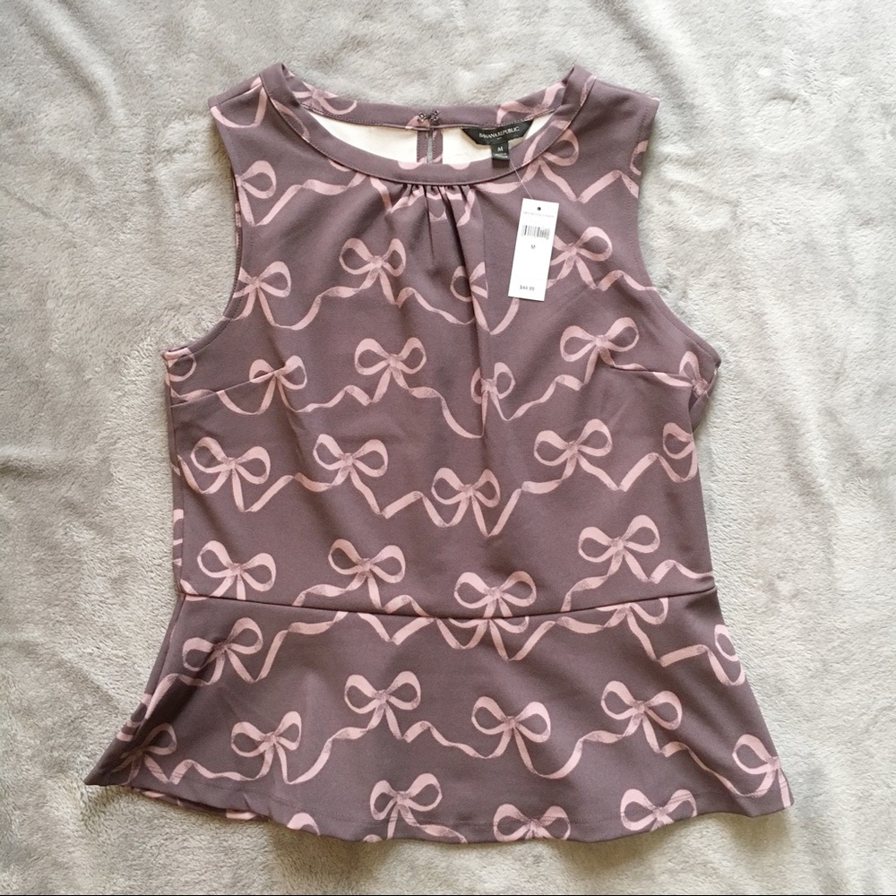 ⭐️NEW⭐️ Banana Republic peplum top!